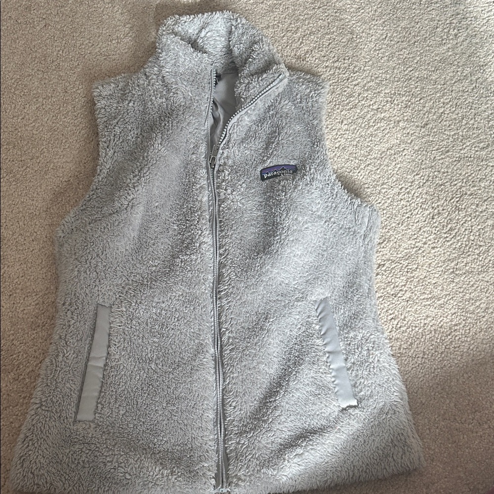 Patagonia Light Gray Sherpa Vest women’s XS